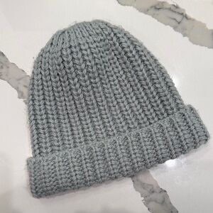 🌻3/$25 Cozy Gray Knit Beanie